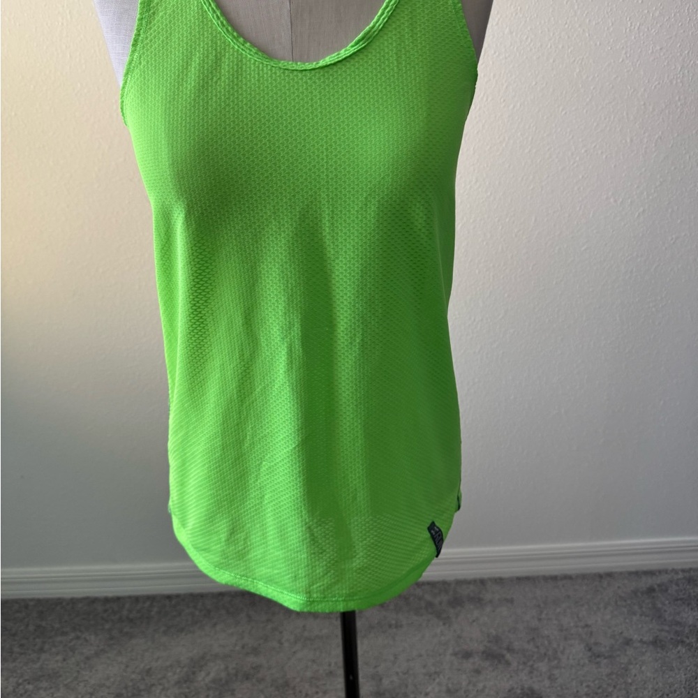 Under Armour Green Sleeveless RUN Top